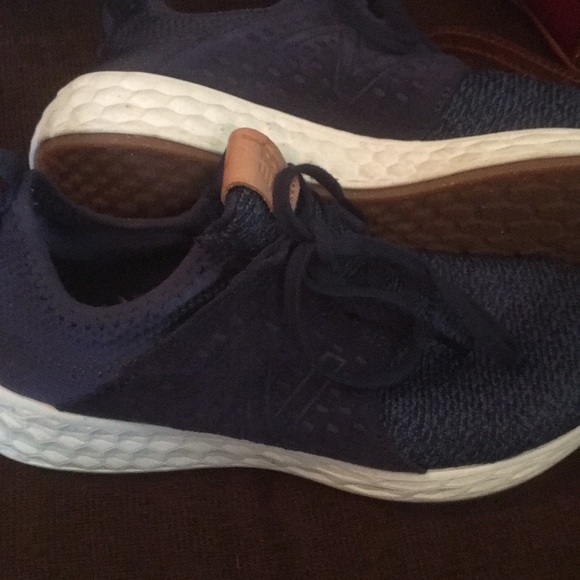 New Balance w/Cruzon - Picture 2 of 4